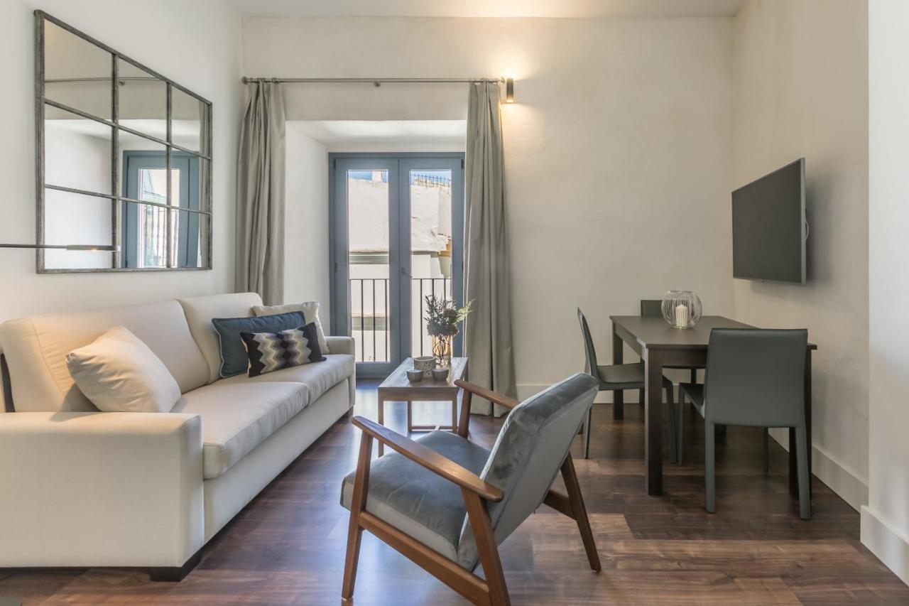 Green-Apartments Sierpes Luxury Suites Севілья Екстер'єр фото